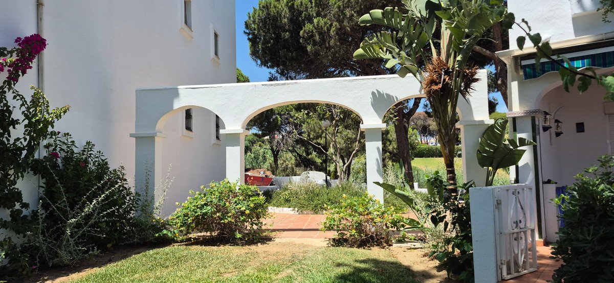 2 Bed Middle Floor Apartment in Mijas