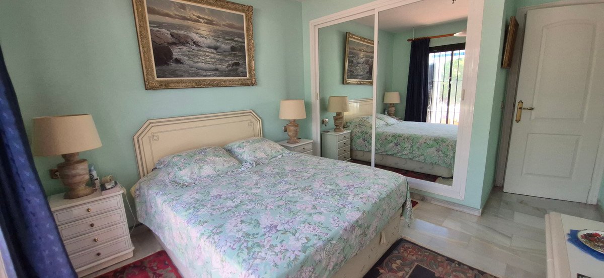 2 Bed Middle Floor Apartment in Mijas