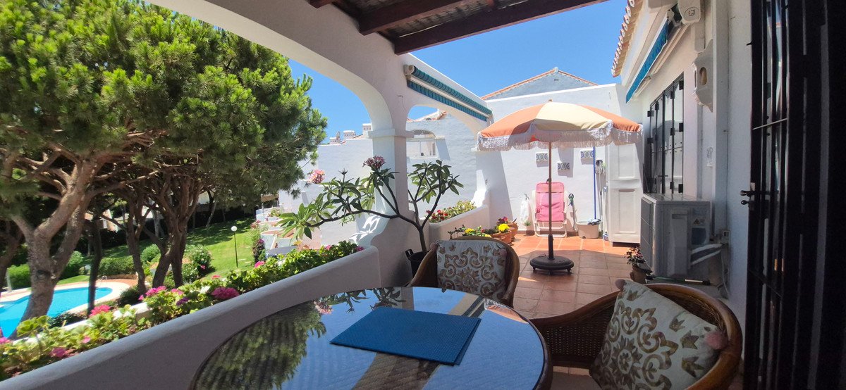 2 Bed Middle Floor Apartment in Mijas