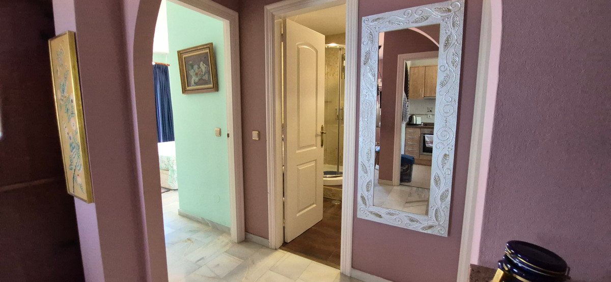 2 Bed Middle Floor Apartment in Mijas