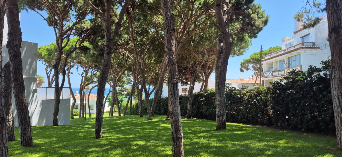 2 Bed Middle Floor Apartment in Mijas