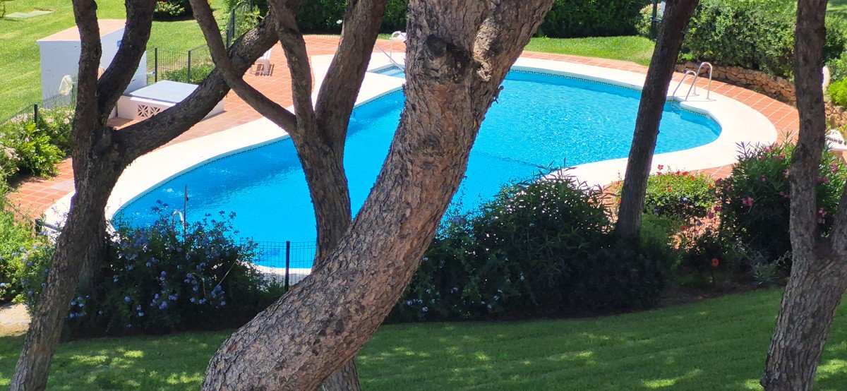 2 Bed Middle Floor Apartment in Mijas