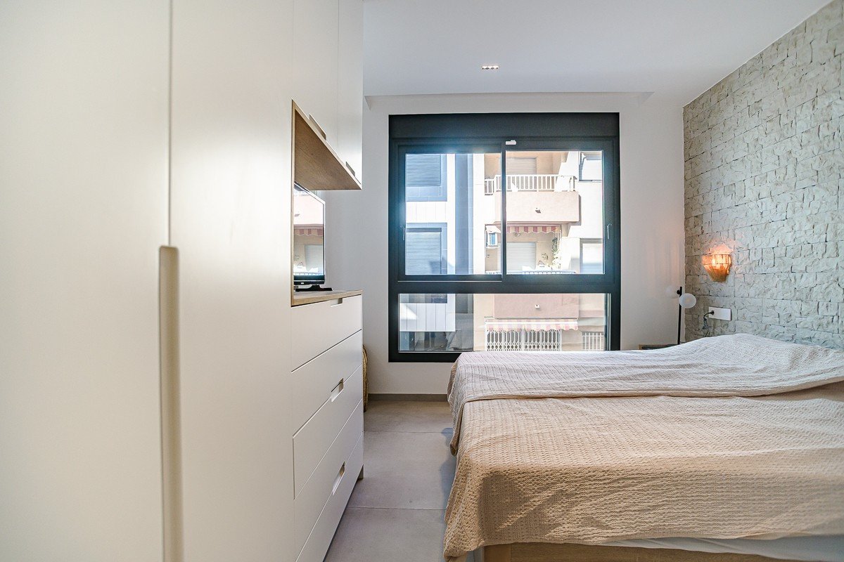 3 Bed Middle Floor Apartment in Lo Pagan