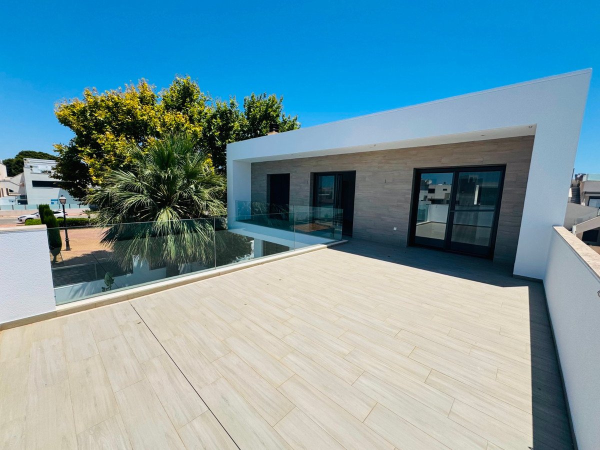 3 Bed Detached Villa in Lo Pagan