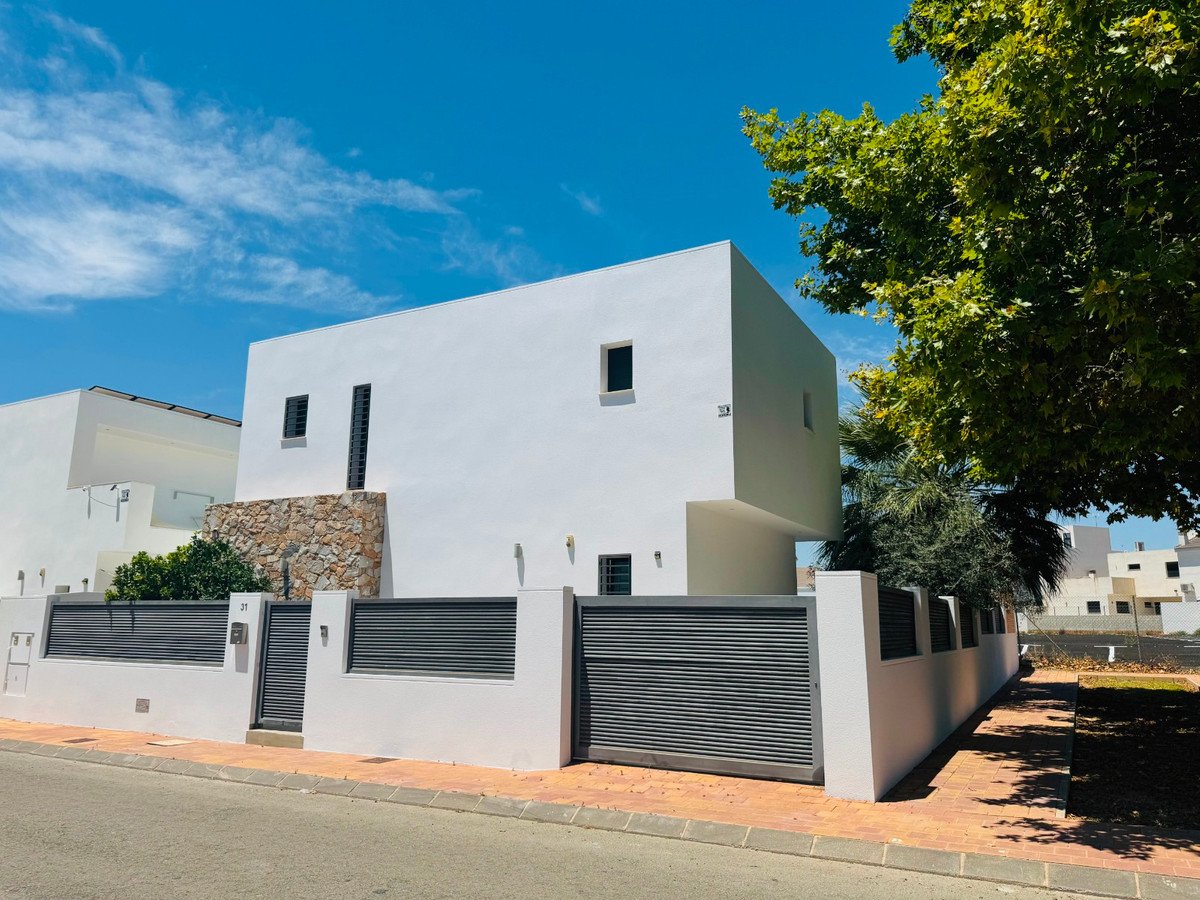 3 Bed Detached Villa in Lo Pagan