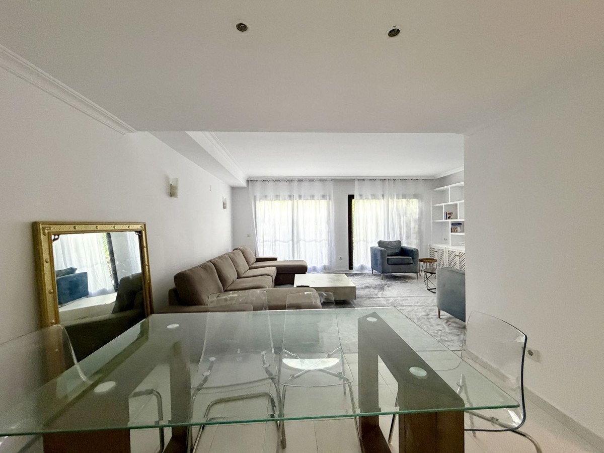 3 Bed Townhouse in Guadalmina Baja