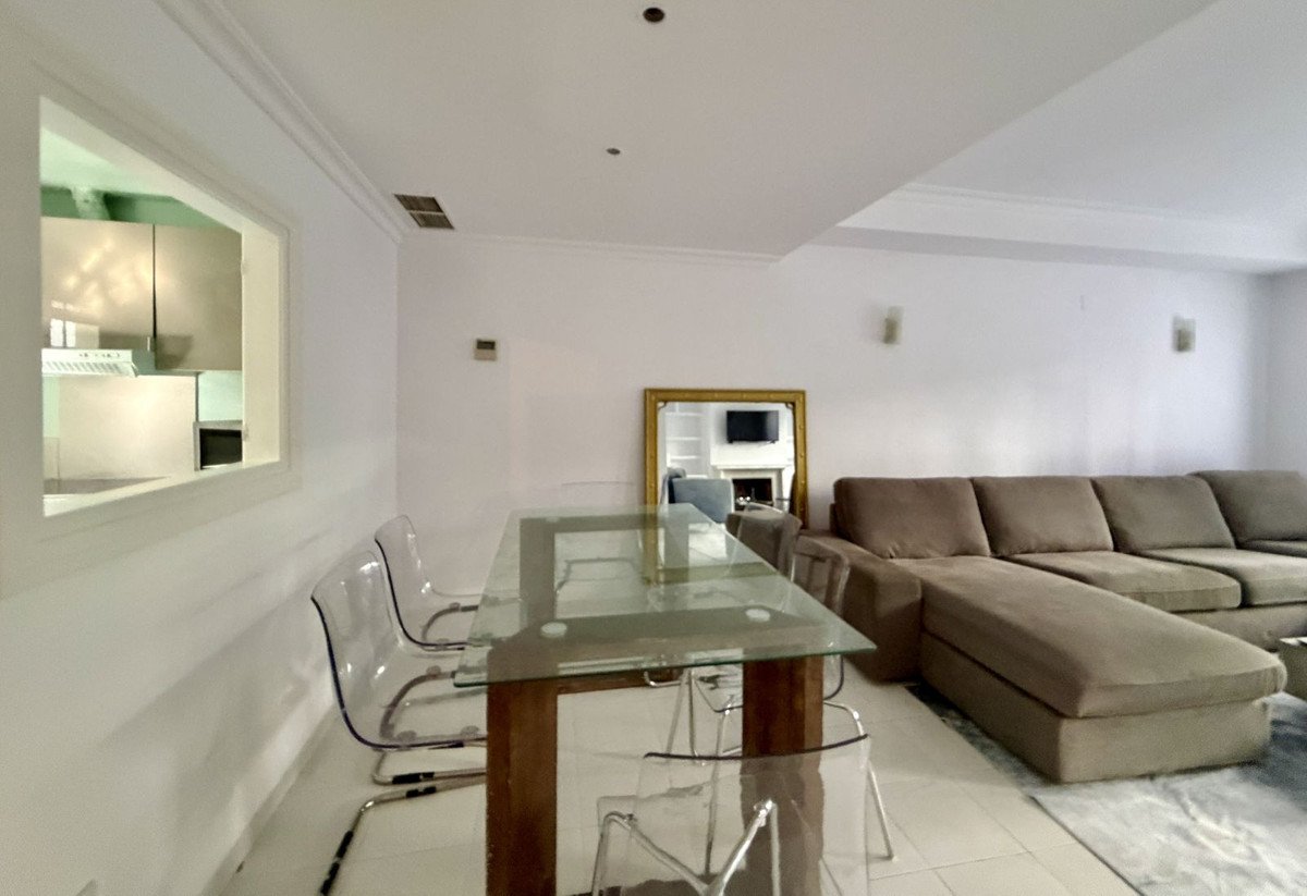 3 Bed Townhouse in Guadalmina Baja