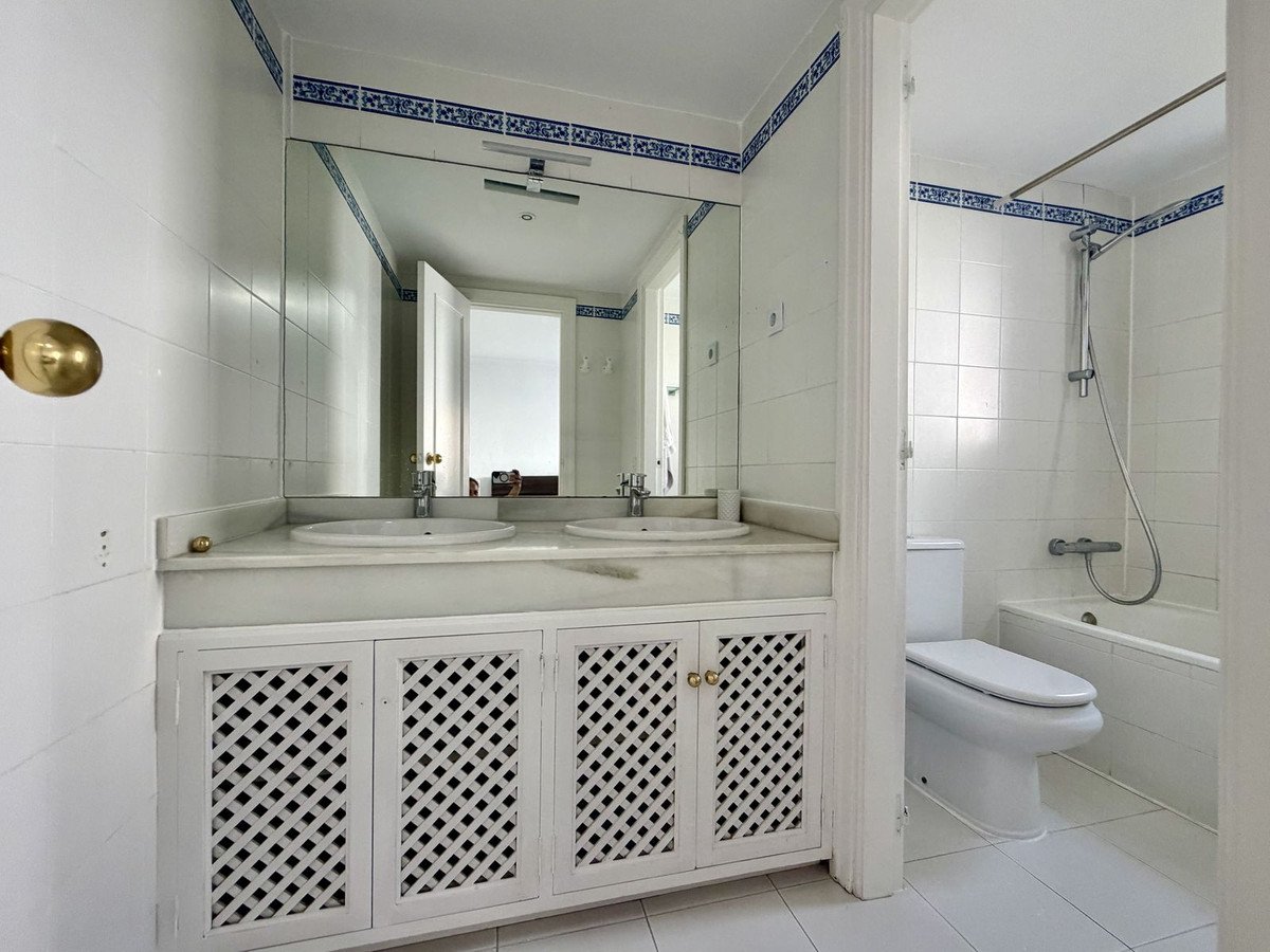 3 Bed Townhouse in Guadalmina Baja