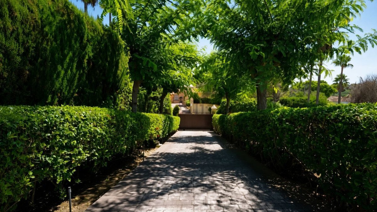 5 Bed Detached Villa in Sotogrande Costa