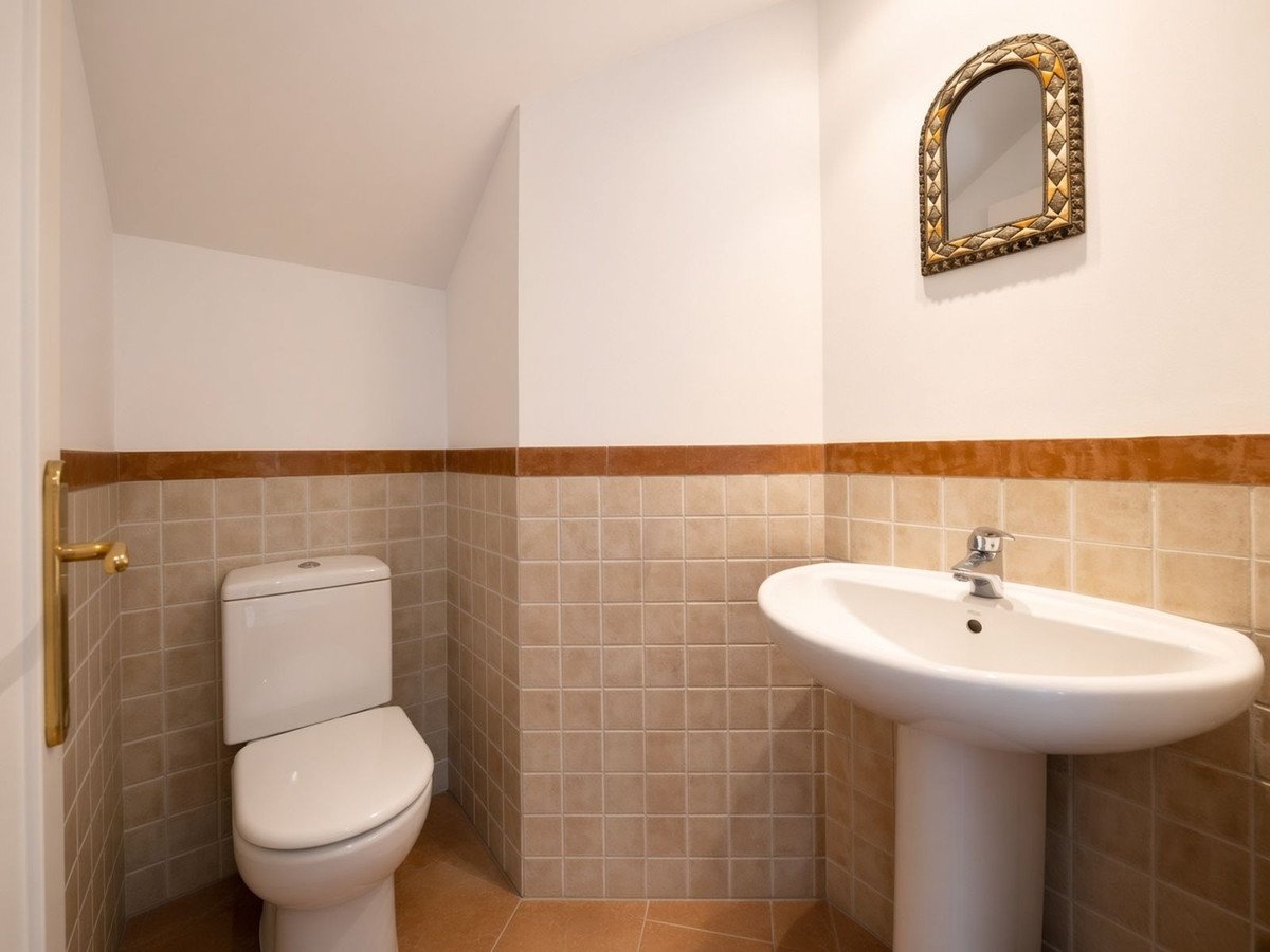 5 Bed Detached Villa in Sotogrande Costa