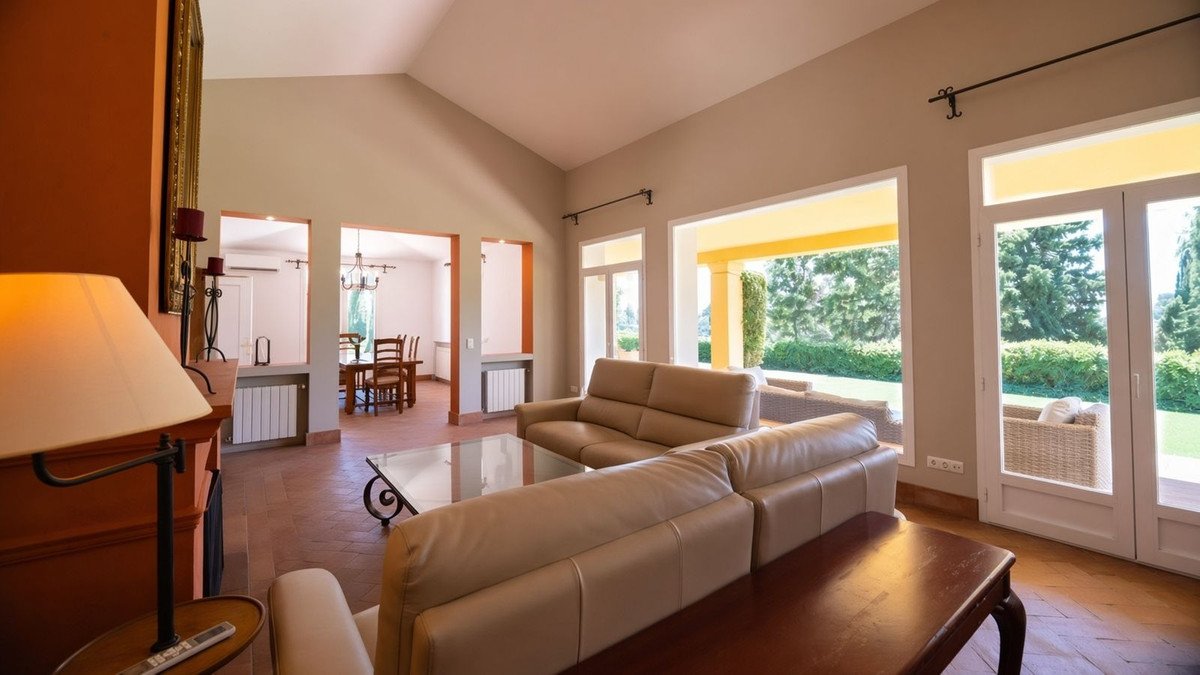 5 Bed Detached Villa in Sotogrande Costa