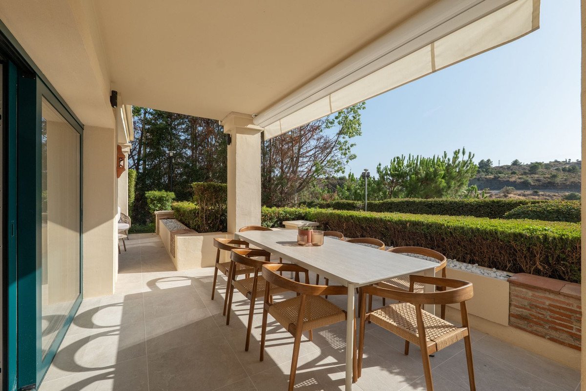 4 Bed Ground Floor Apartment in Benahavís