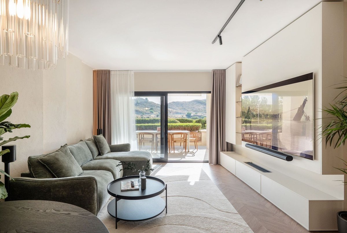 4 Bed Ground Floor Apartment in Benahavís