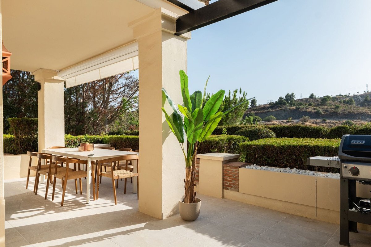 4 Bed Ground Floor Apartment in Benahavís