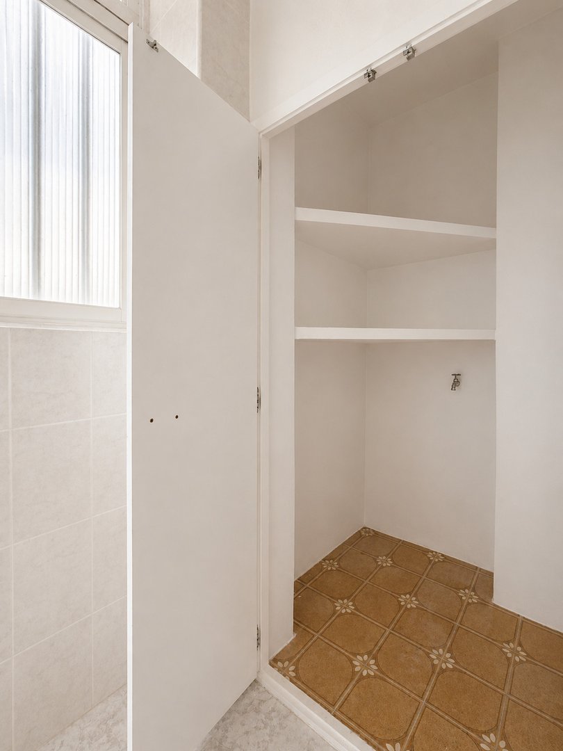 3 Bed Middle Floor Apartment in Estepona