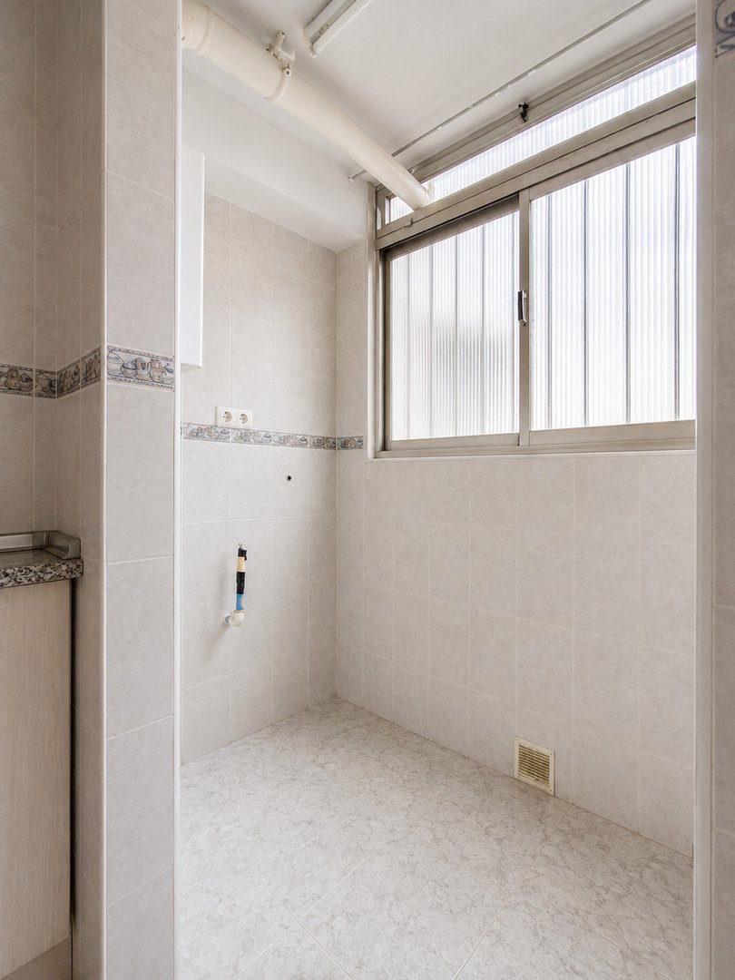 3 Bed Middle Floor Apartment in Estepona