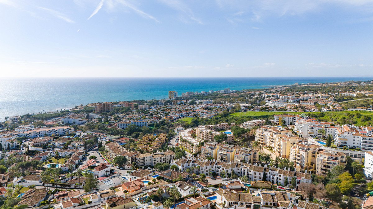 3 Bed Detached Villa in Riviera del Sol