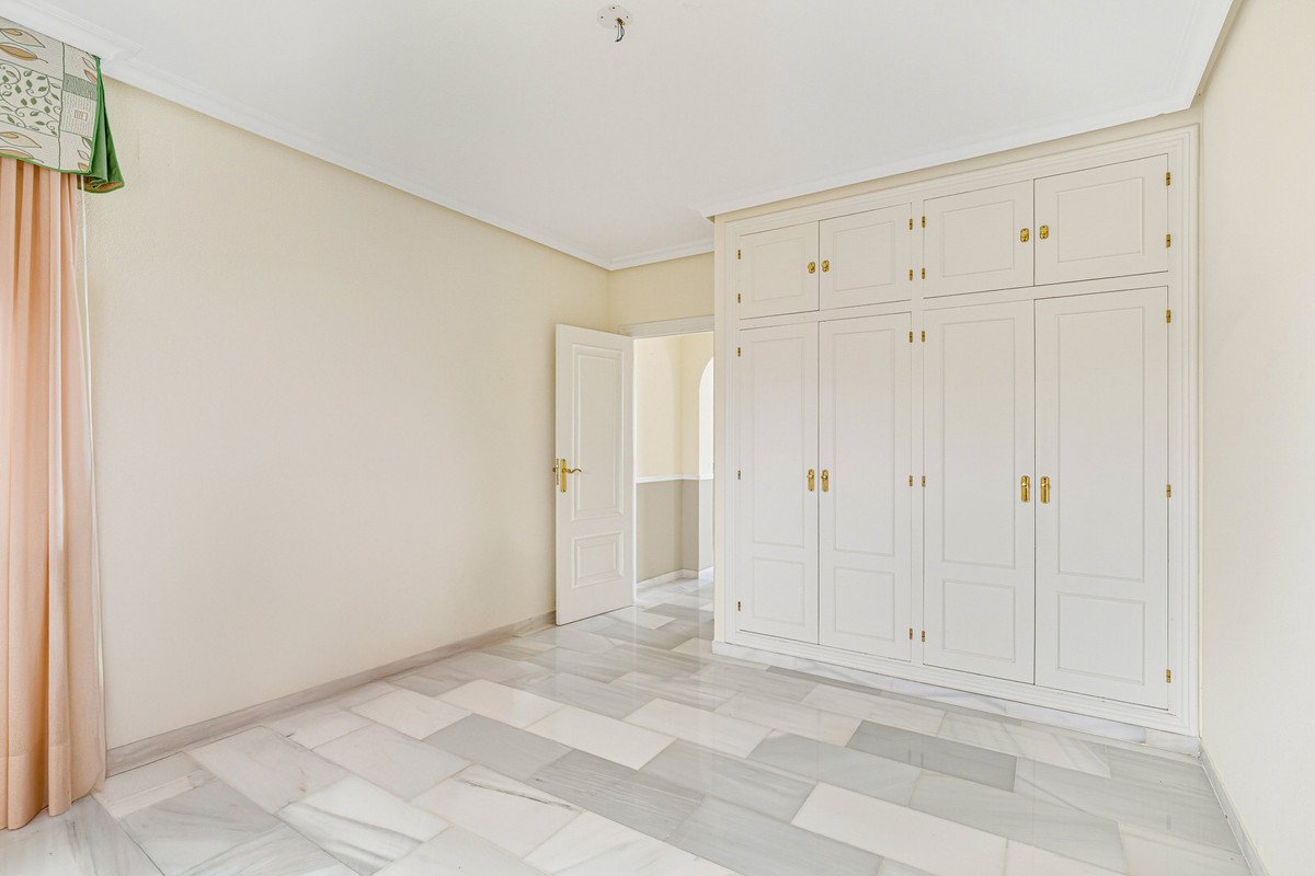 3 Bed Detached Villa in Riviera del Sol