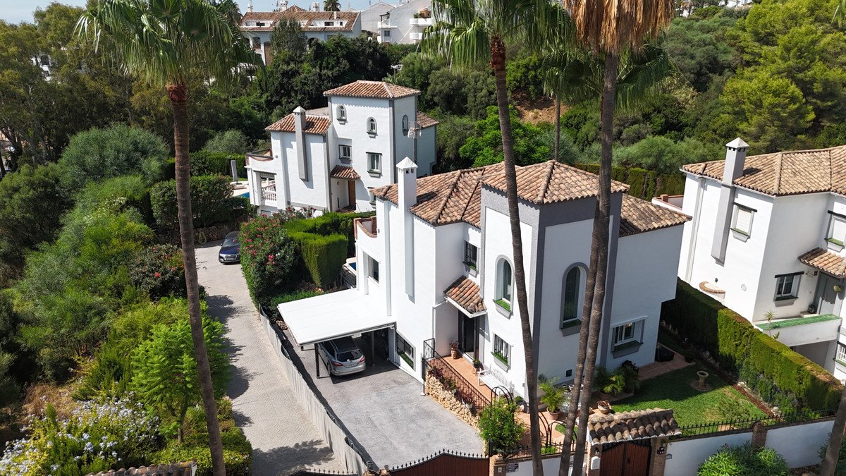 4 Bed Detached Villa in Mijas Costa