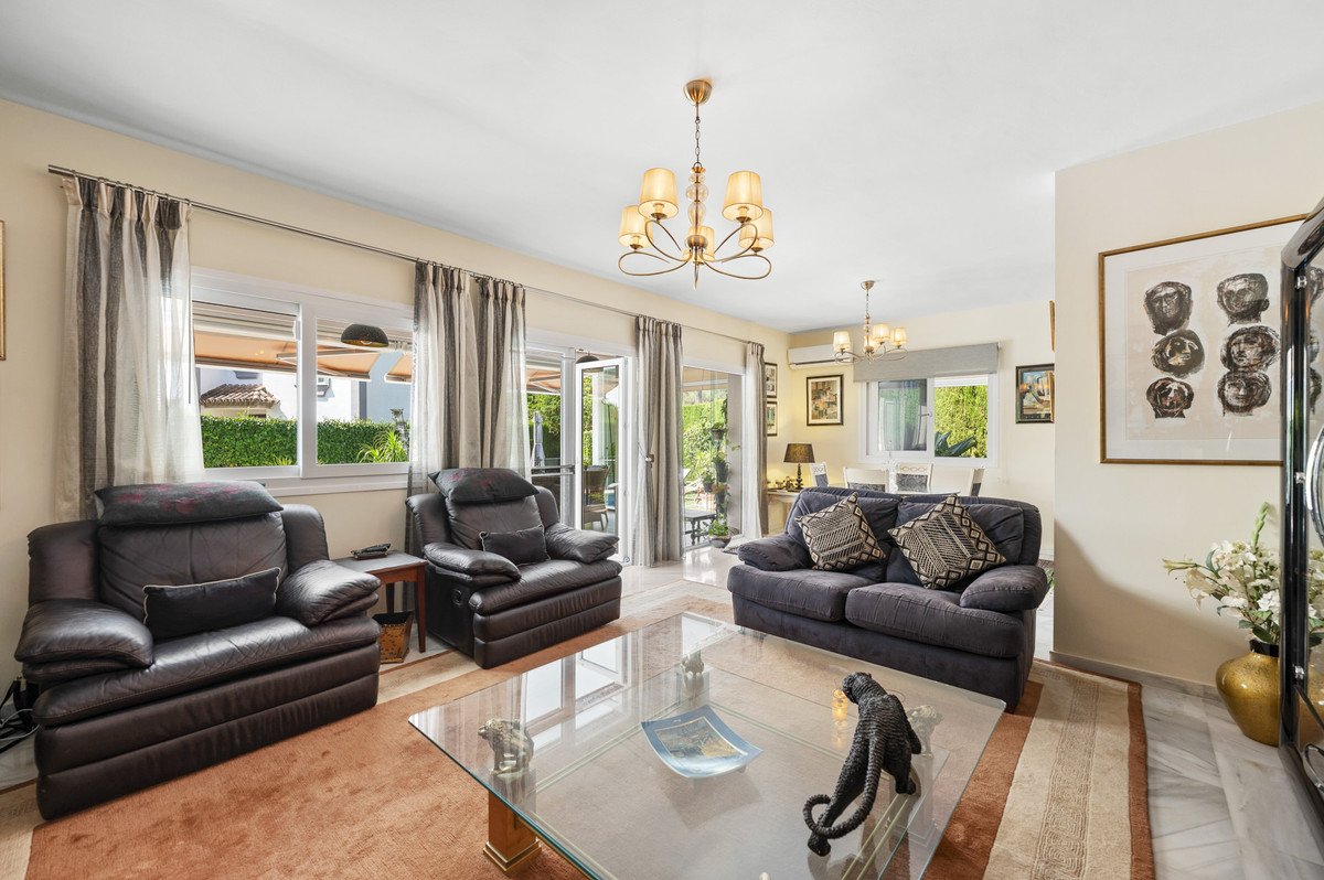 4 Bed Detached Villa in Mijas Costa