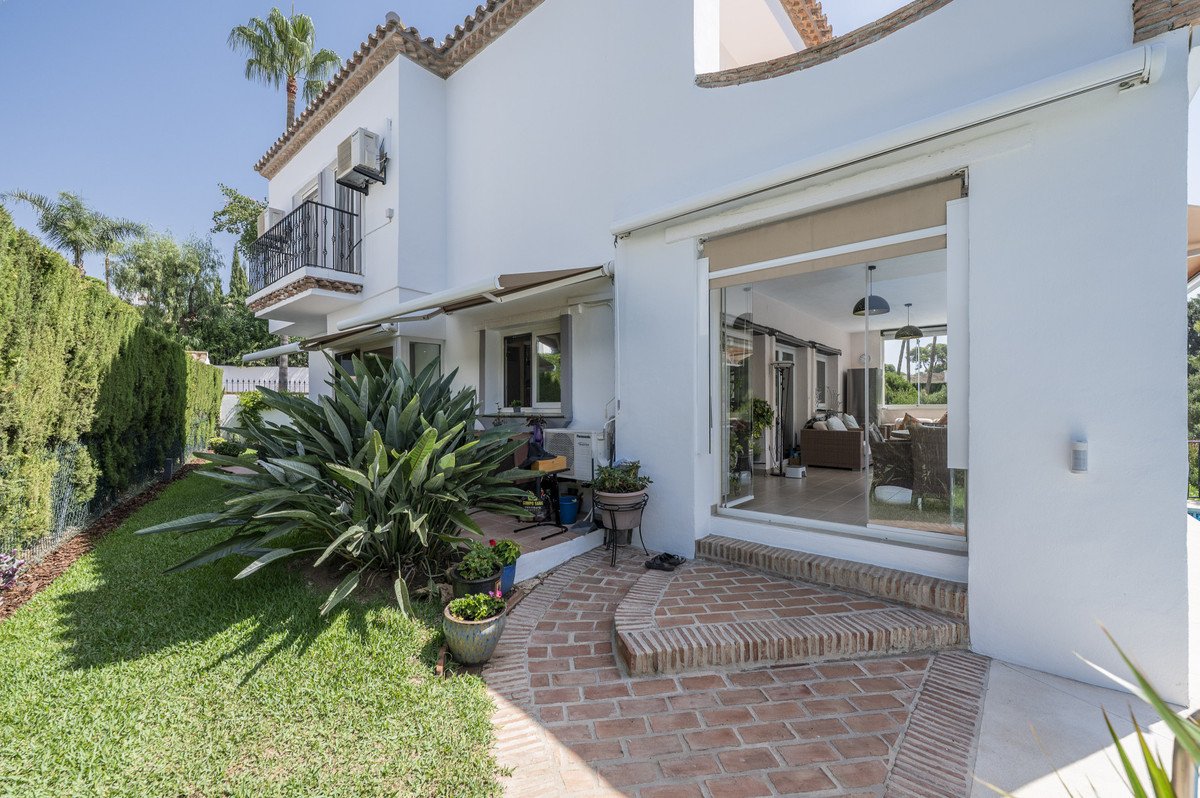 4 Bed Detached Villa in Mijas Costa
