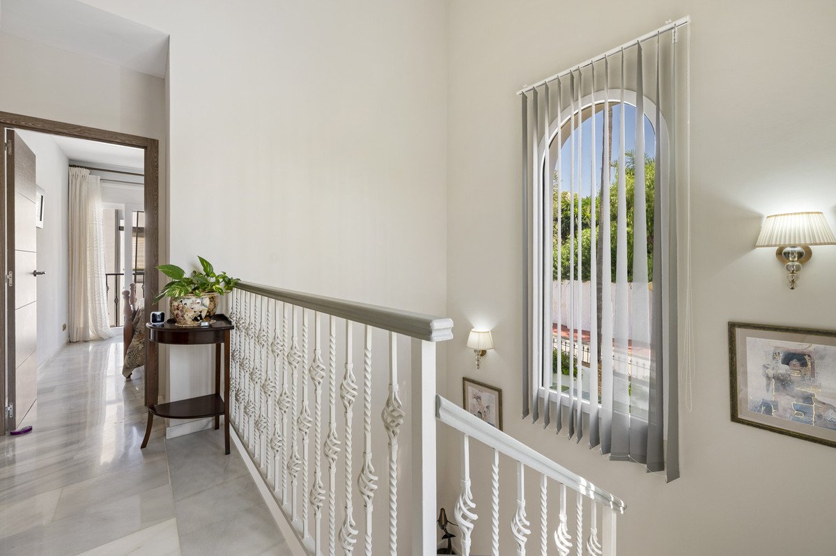 4 Bed Detached Villa in Mijas Costa