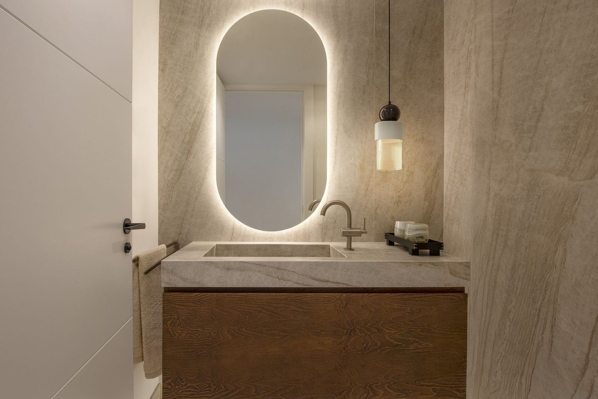 3 Bed Penthouse in New Golden Mile