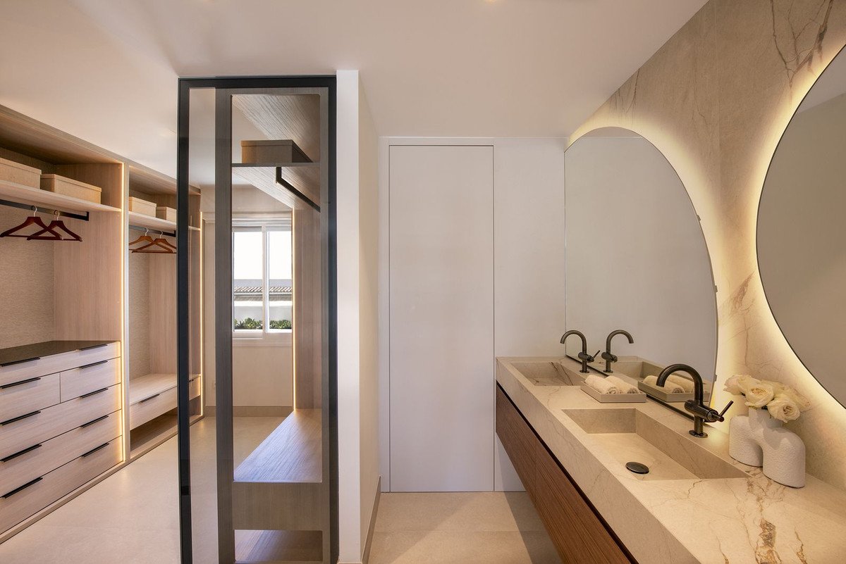 3 Bed Penthouse in New Golden Mile
