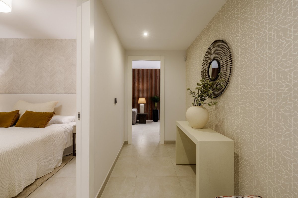5 Bed Semi-Detached House in Puerto Banús