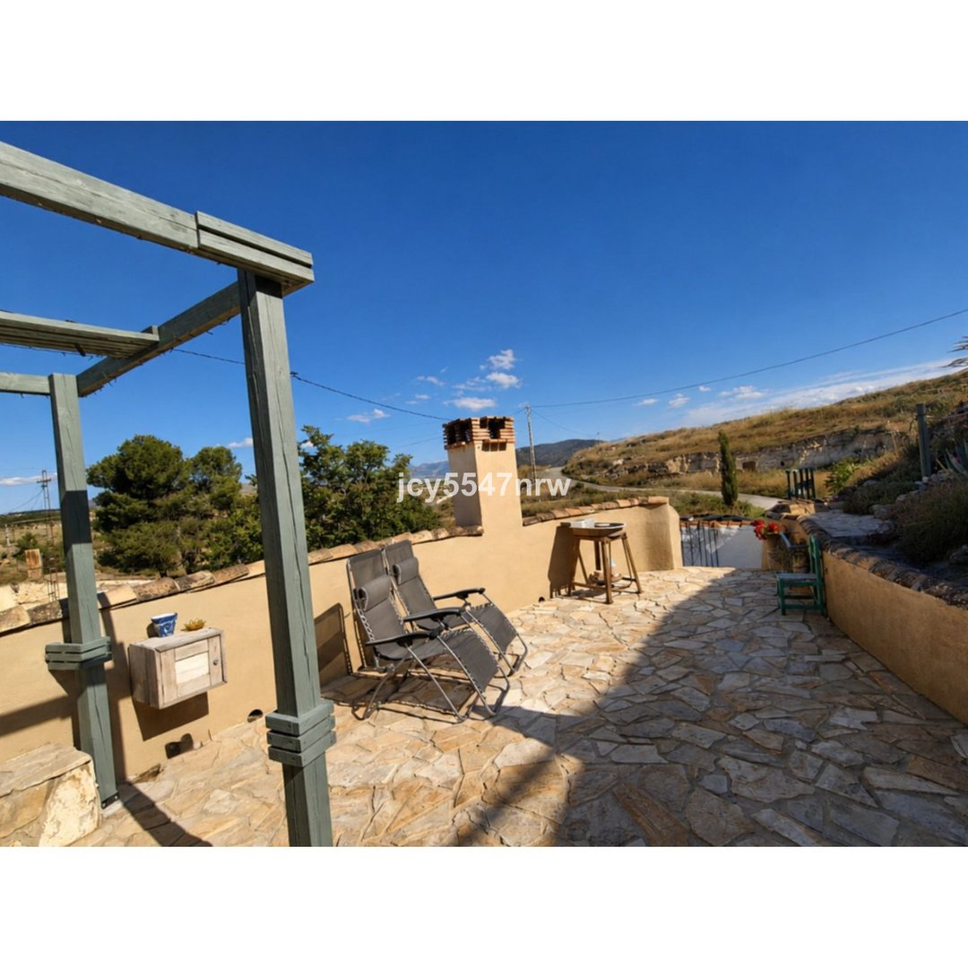 3 Bed Cave House in Galera
