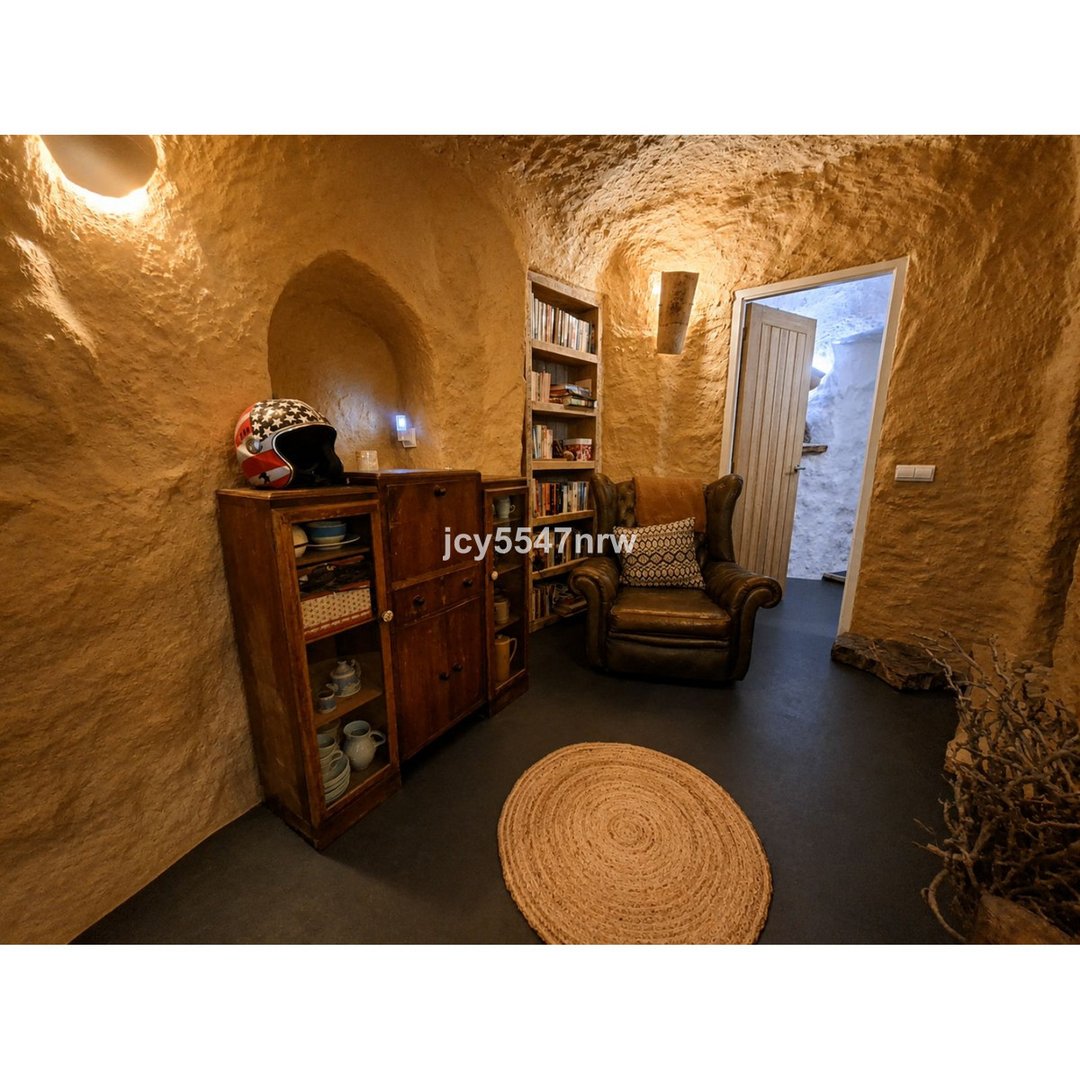 3 Bed Cave House in Galera