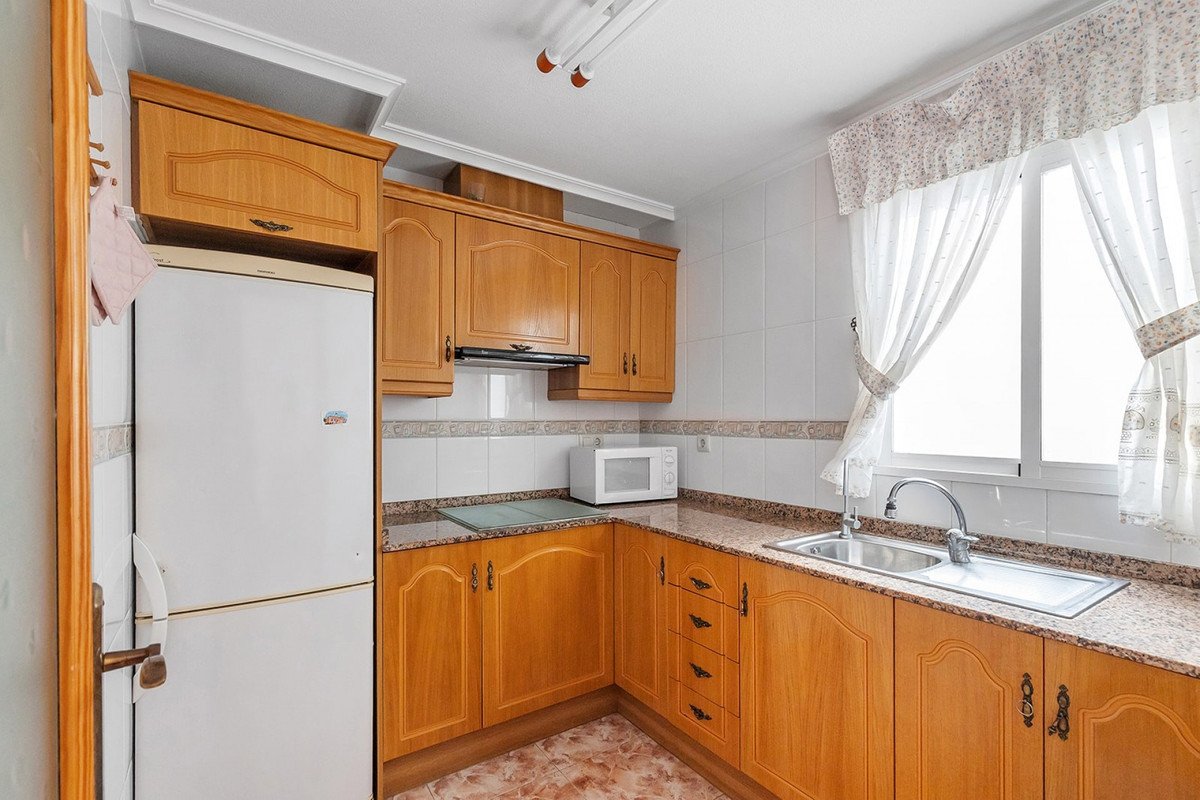 2 Bed Ground Floor Apartment in La Mata