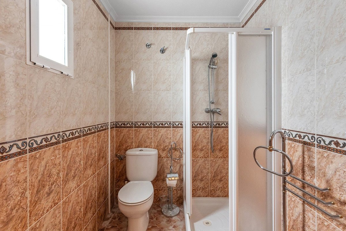 2 Bed Ground Floor Apartment in La Mata