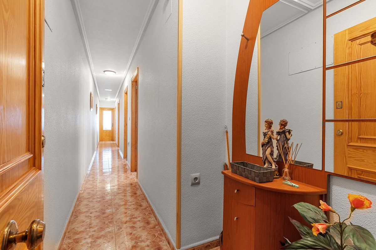 2 Bed Ground Floor Apartment in La Mata