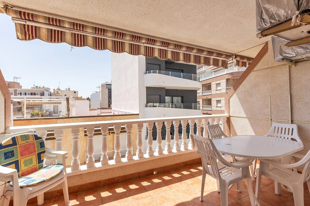 2 Bed Ground Floor Apartment in La Mata