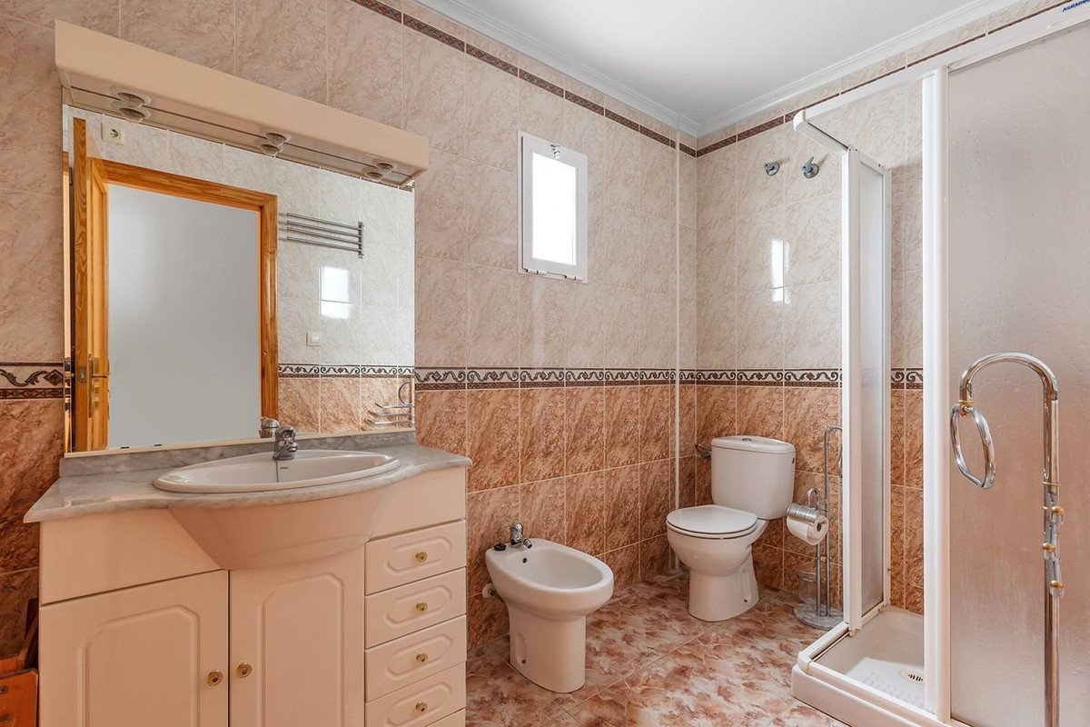 2 Bed Ground Floor Apartment in La Mata