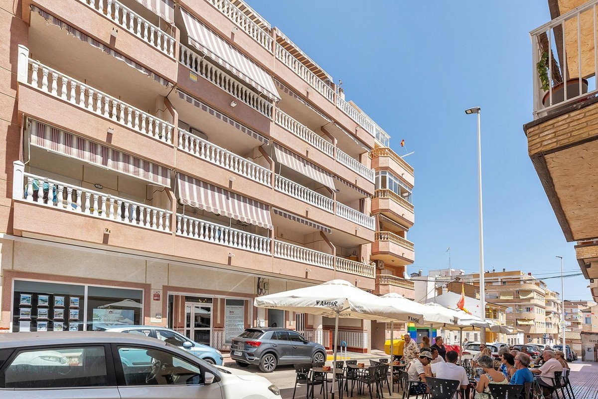 2 Bed Ground Floor Apartment in La Mata