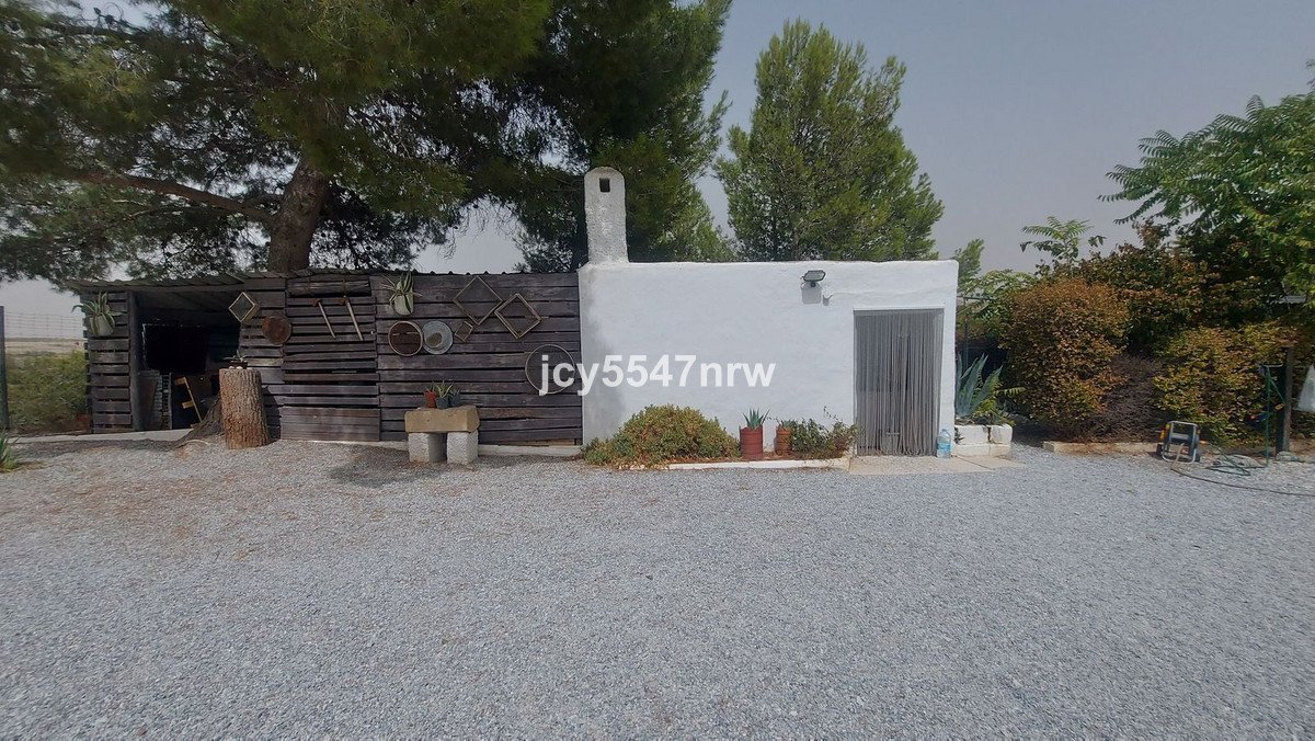 5 Bed Cave House in Baza