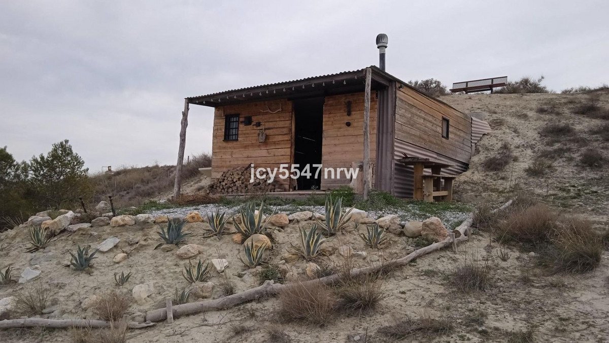 5 Bed Cave House in Baza