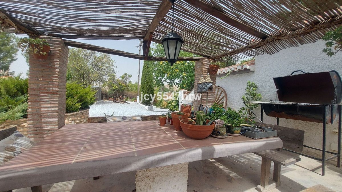 5 Bed Cave House in Baza