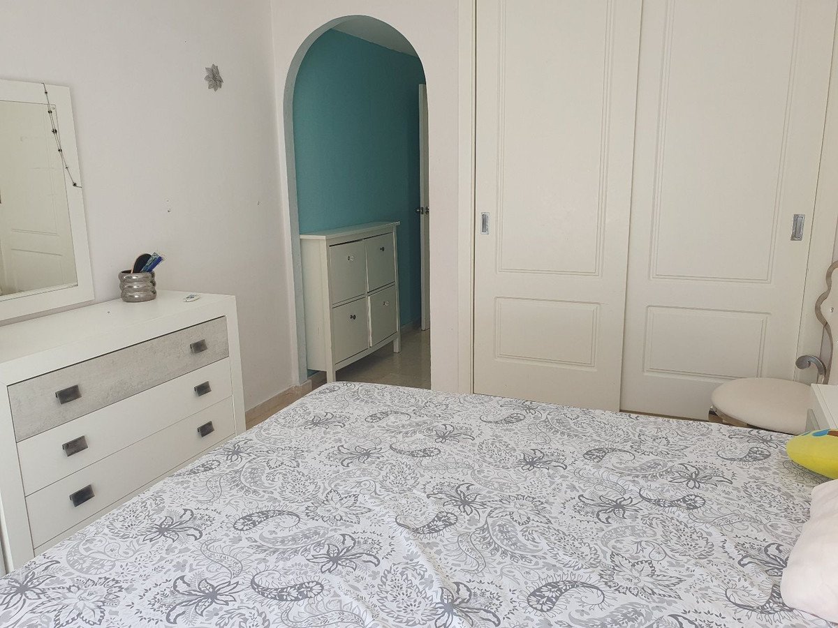 2 Bed Penthouse in El Paraiso