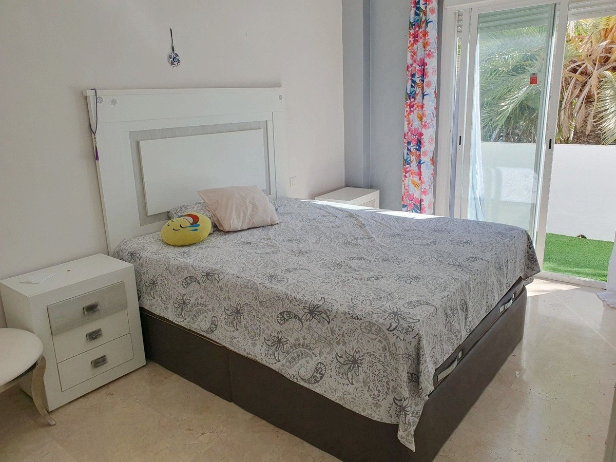 2 Bed Penthouse in El Paraiso