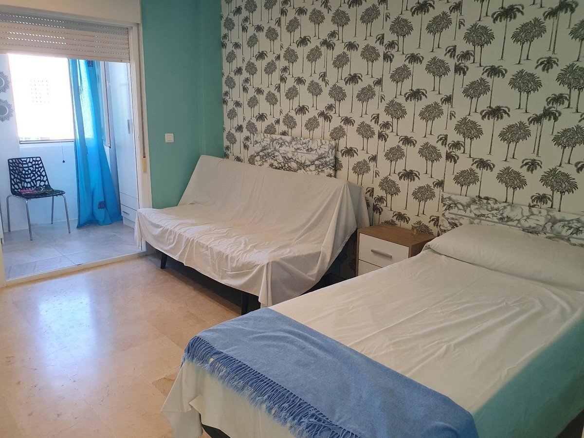 2 Bed Penthouse in El Paraiso