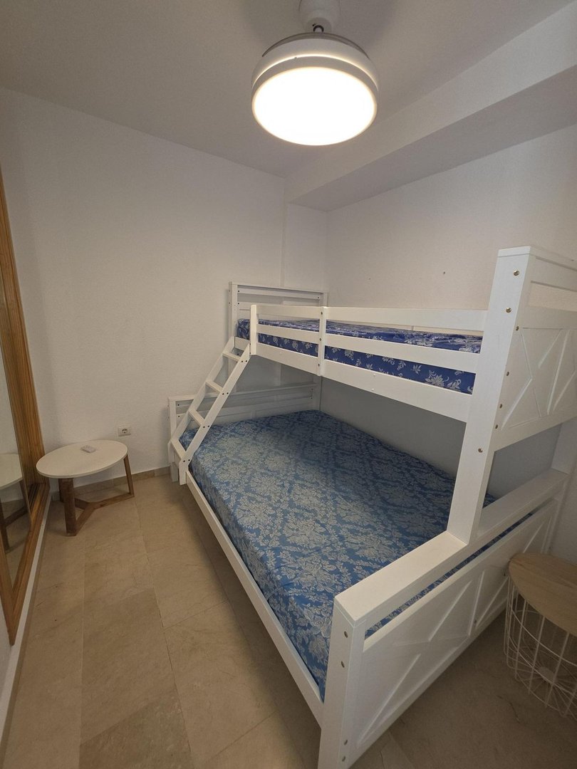 2 Bed Middle Floor Apartment in Fuengirola