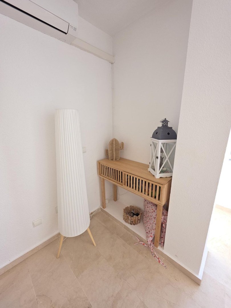 2 Bed Middle Floor Apartment in Fuengirola
