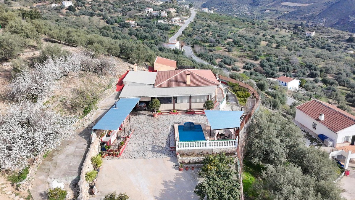 4 Bed Finca - Cortijo in Alcaucín