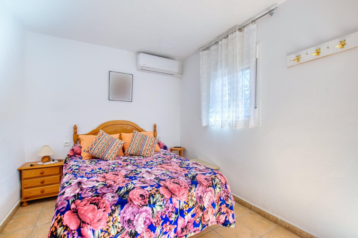 4 Bed Finca - Cortijo in Alcaucín
