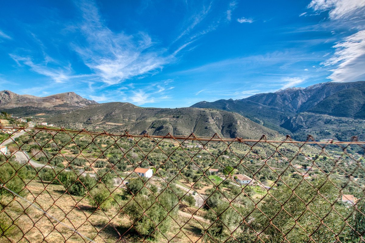 4 Bed Finca - Cortijo in Alcaucín
