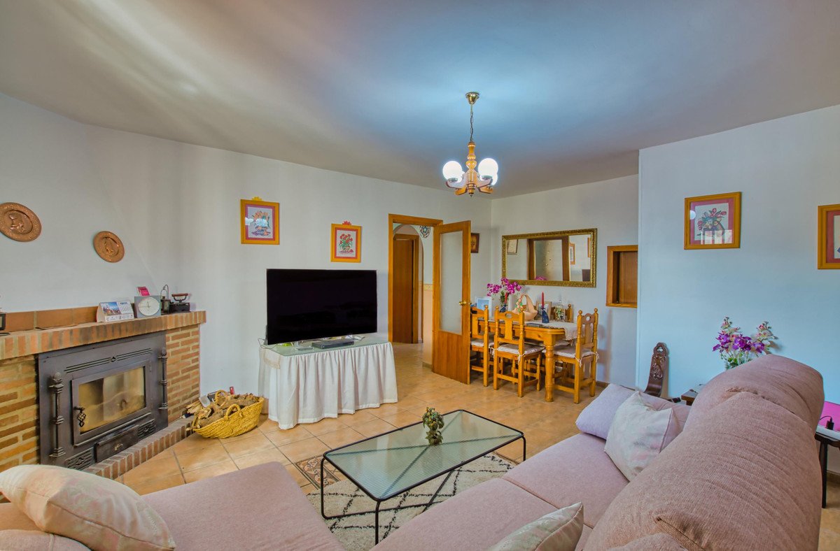 4 Bed Finca - Cortijo in Alcaucín