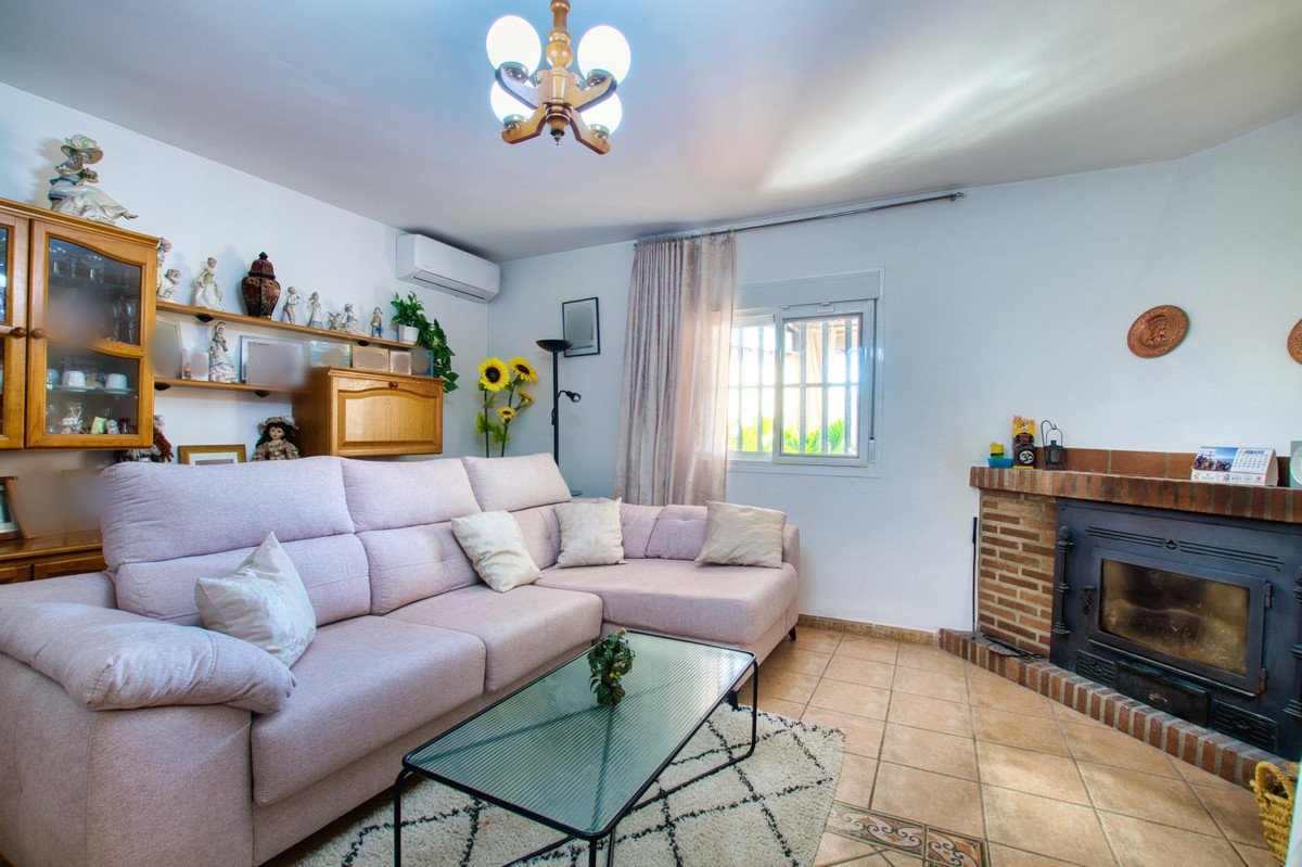 4 Bed Finca - Cortijo in Alcaucín